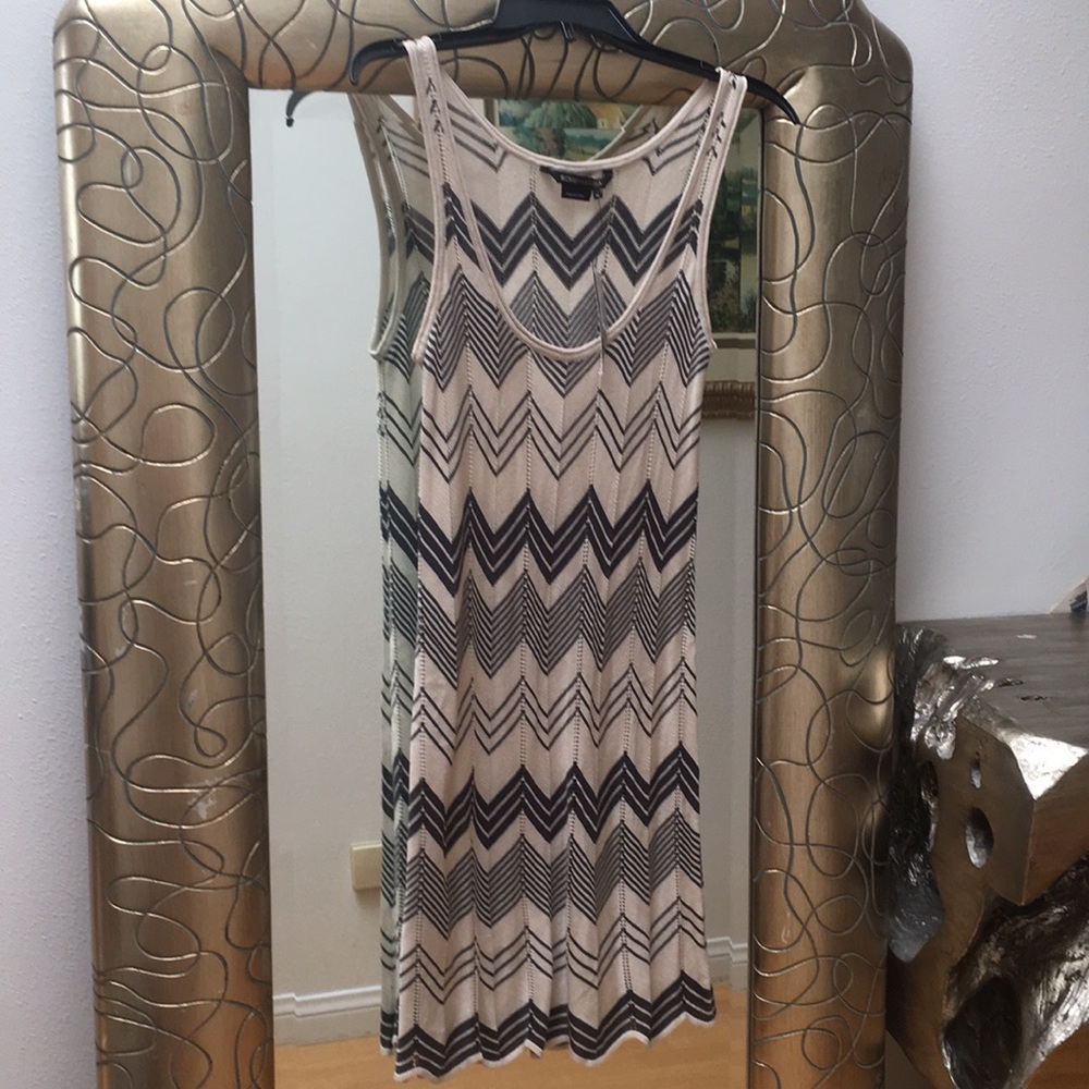 NWT BCBGMaxAzria Chevron Dress M